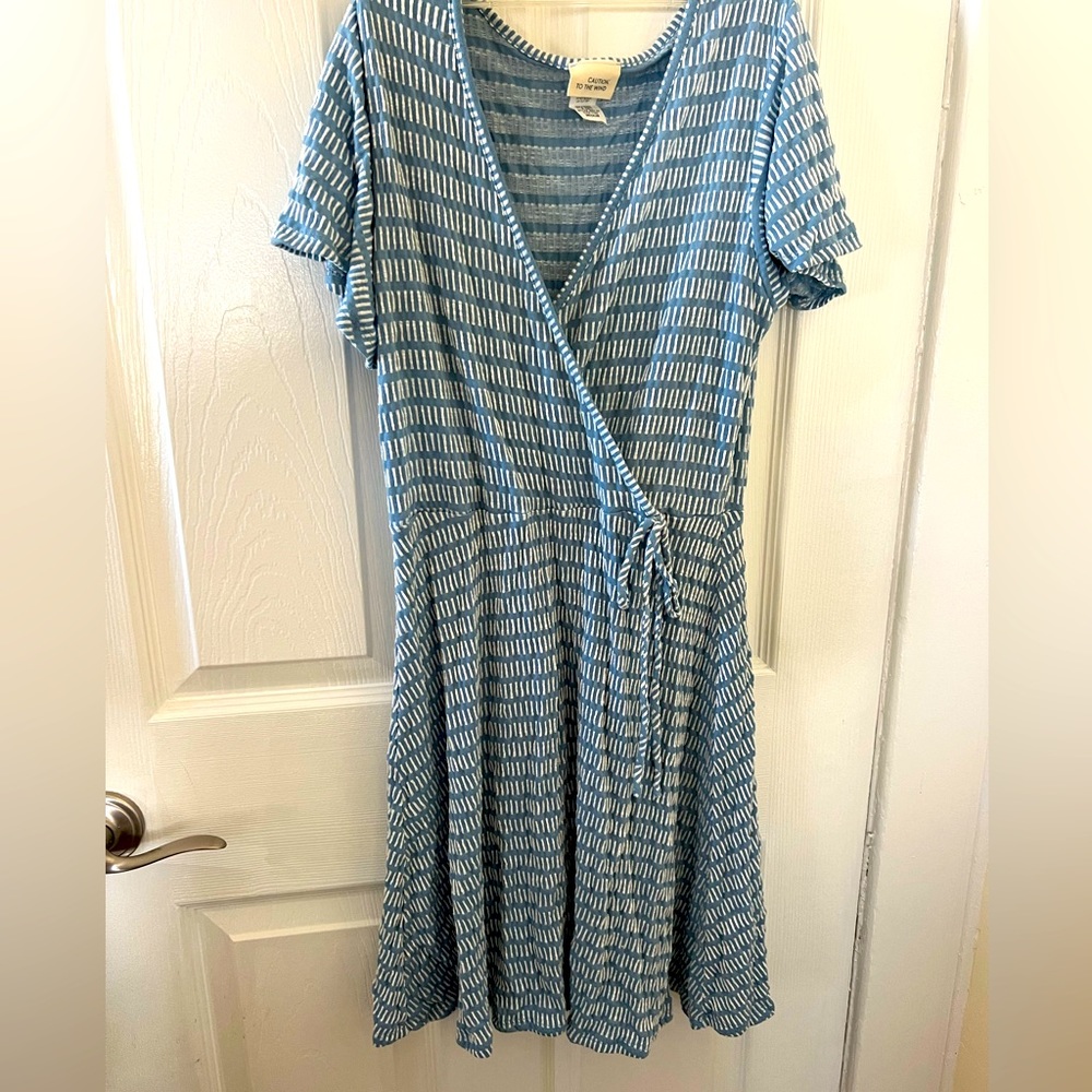 Light Blue & White Wrap Dress Size Medium Womens